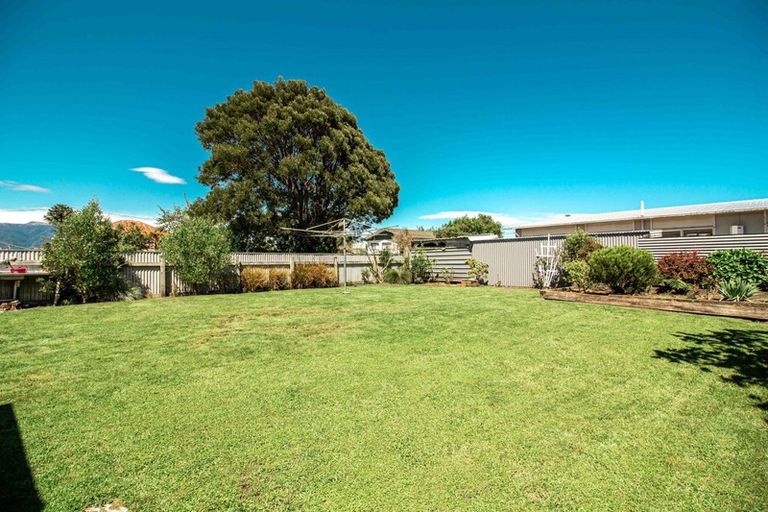 Photo of property in 30 Derby Street, Westport, 7825