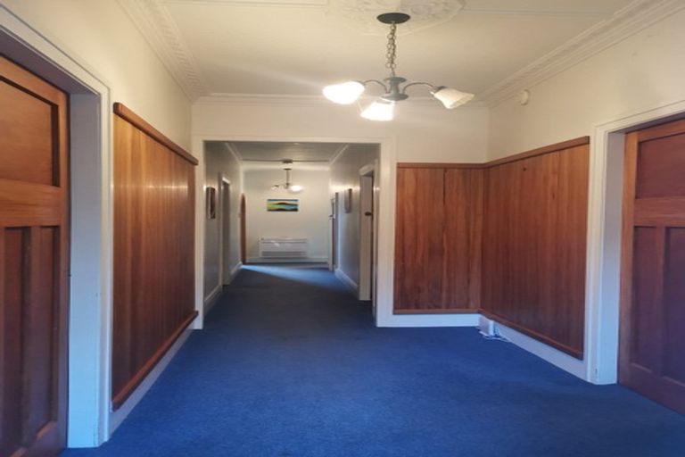 Photo of property in 79 Parkvale Road, Karori, Wellington, 6012