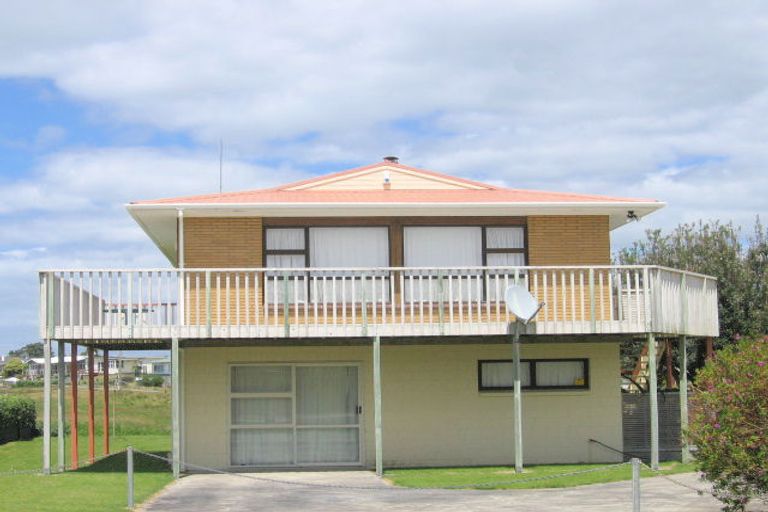 Photo of property in 8 Glen Isla Place, Waihi Beach, 3611