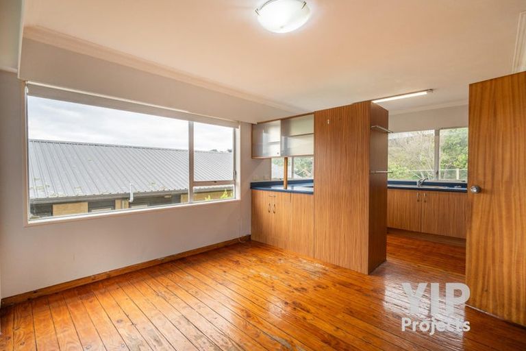 Photo of property in 22 Tremewan Street, Tawa, Wellington, 5028