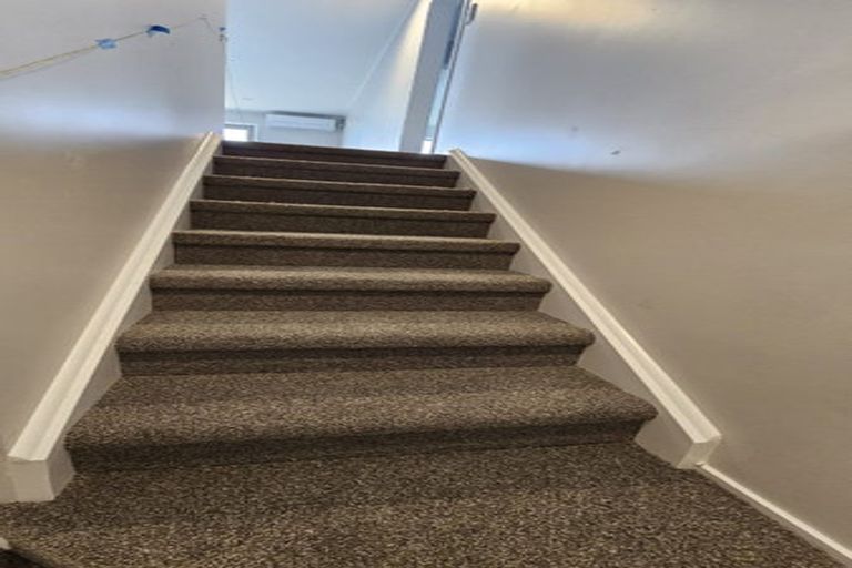 Photo of property in 1/25 Sartors Avenue, Northcross, Auckland, 0630