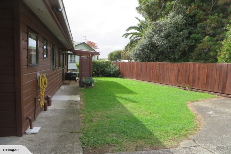 Photo of property in 5a Lee Street, Whitianga, 3510