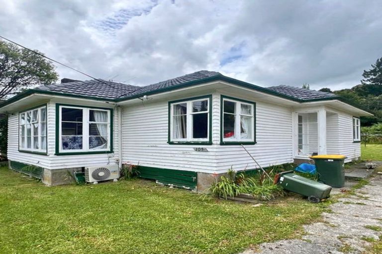 Photo of property in 107 Main Road, Wainuiomata, Lower Hutt, 5014