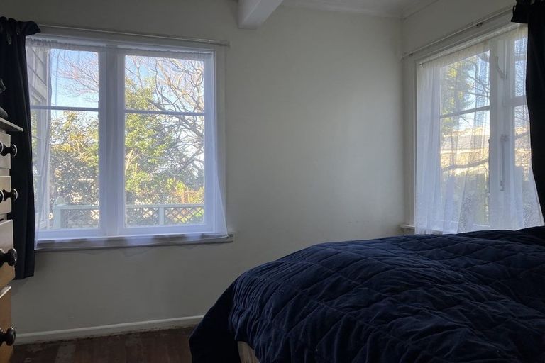 Photo of property in 47a Matai Road, Stanmore Bay, Whangaparaoa, 0932