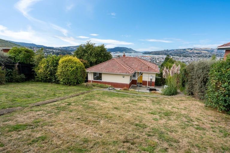 Photo of property in 52 Middleton Road, Kew, Dunedin, 9012