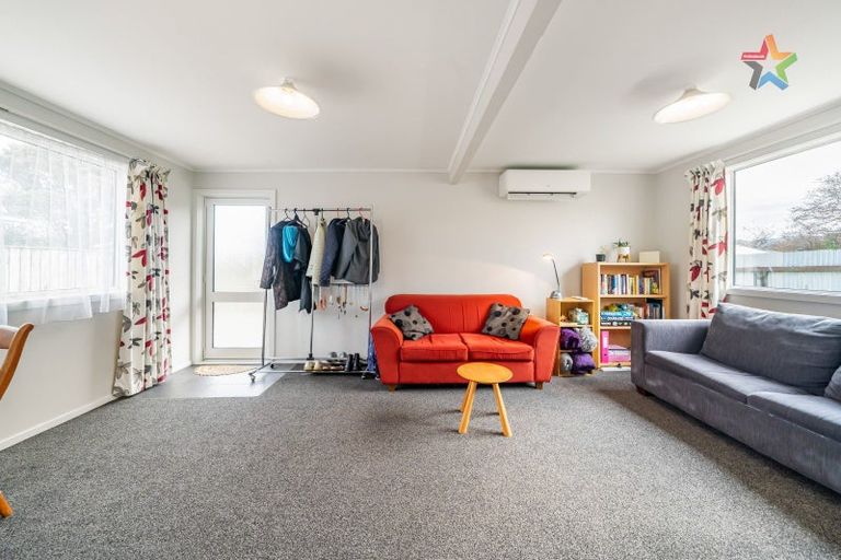 Photo of property in 40b Leighton Avenue, Waiwhetu, Lower Hutt, 5010
