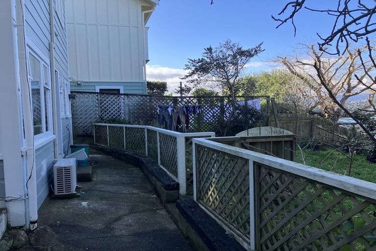 Photo of property in 47a Matai Road, Stanmore Bay, Whangaparaoa, 0932