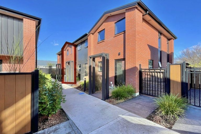 Photo of property in 7/1 Milne Crescent, Taita, Lower Hutt, 5011