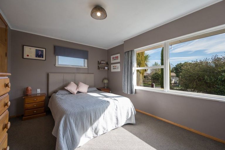 Photo of property in 21 Tennyson Crescent, Stoke, Nelson, 7011