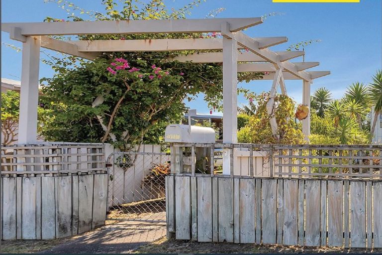 Photo of property in 316 One Tree Point Road, One Tree Point, 0118