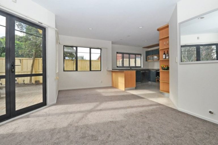 Photo of property in 2/194 Shirley Road, Papatoetoe, Auckland, 2025
