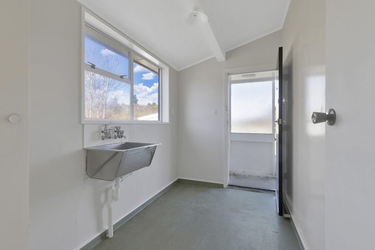 Photo of property in 28 Clarence Street, Waiau, 7332