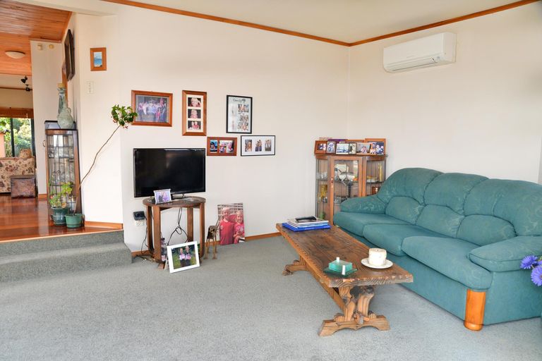 Photo of property in 2/571 Weymouth Road, Weymouth, Auckland, 2103