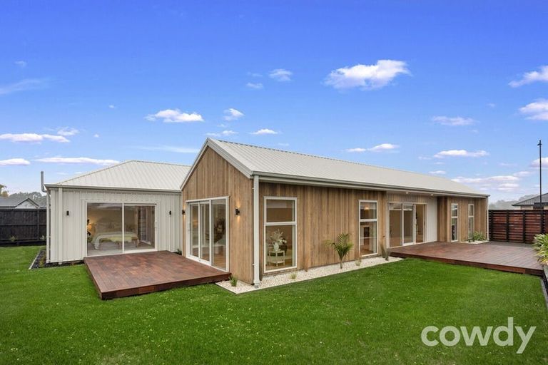 Photo of property in 11 Waterford Farm Road, Halswell, Christchurch, 8025