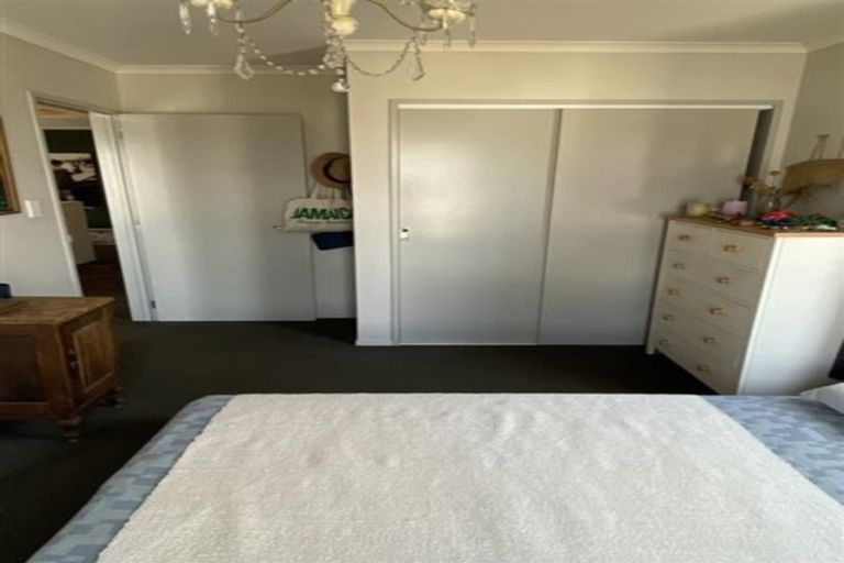 Photo of property in 22 Kaimoana Street, Weymouth, Auckland, 2103