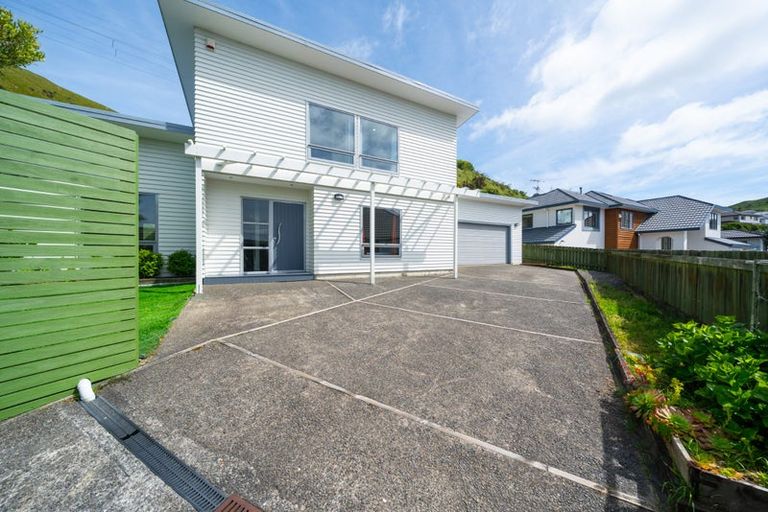 Photo of property in 54 Amesbury Drive, Churton Park, Wellington, 6037