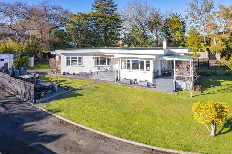 Photo of property in 17 Tulloch Street, Saint Johns Hill, Whanganui, 4500