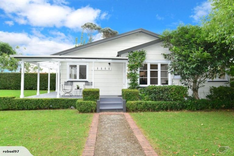 Photo of property in 56 Riverside Road, Orewa, 0931