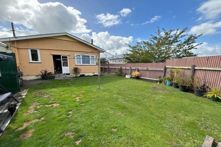 Photo of property in 23 Field Street, Aramoho, Whanganui, 4500
