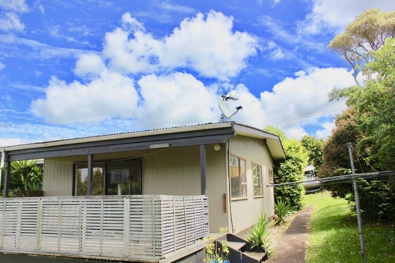 Photo of property in 53 Rua Road, Glen Eden, Auckland, 0602