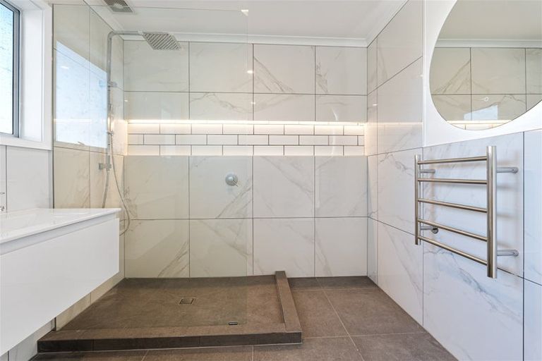 Photo of property in 5 Harrys Place, Kawakawa, 0210