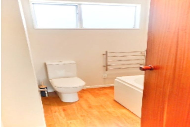 Photo of property in 8b Wai-iti Crescent, Woburn, Lower Hutt, 5010