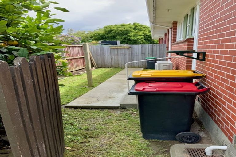 Photo of property in 1/14 Newbridge Place, Ilam, Christchurch, 8041