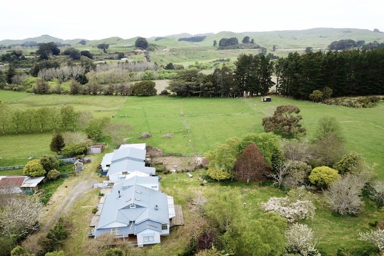 Photo of property in 71 Stanly Street, Eketahuna, 4900