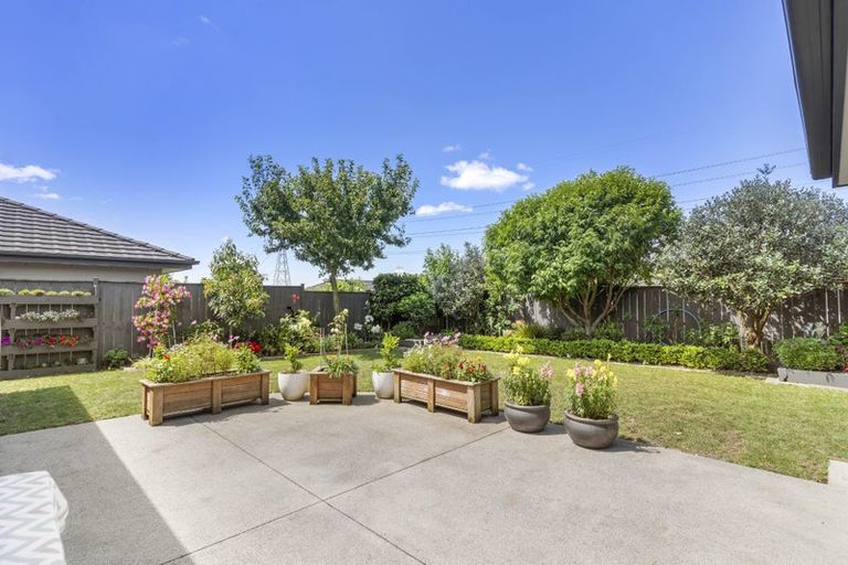 Photo of property in 12 Silkwood Crescent, Karaka, Papakura, 2113