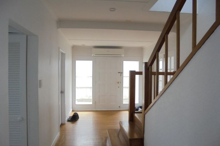 Photo of property in 35a Marine Parade, Seatoun, Wellington, 6022