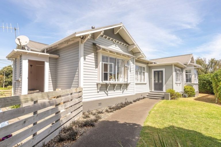 Photo of property in 97 Liverpool Street, College Estate, Whanganui, 4500