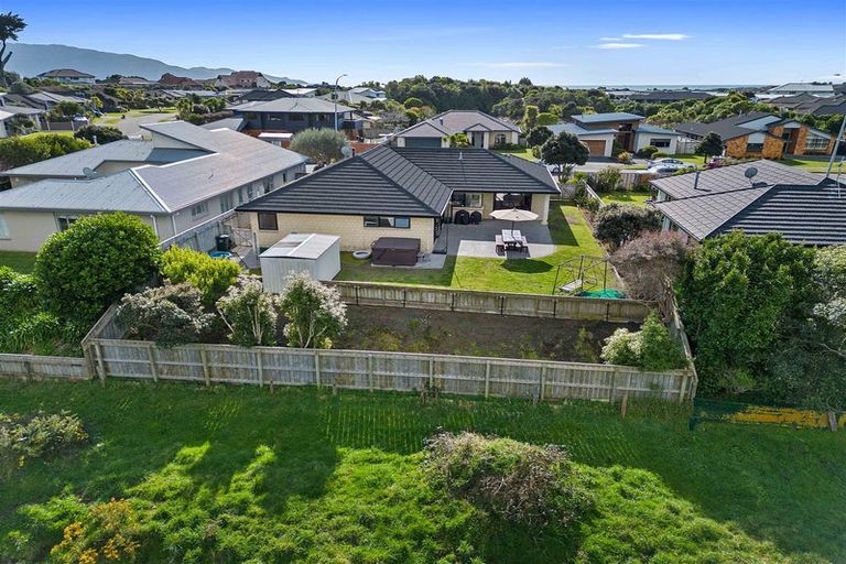 Photo of property in 82 The Drive, Paraparaumu Beach, Paraparaumu, 5032