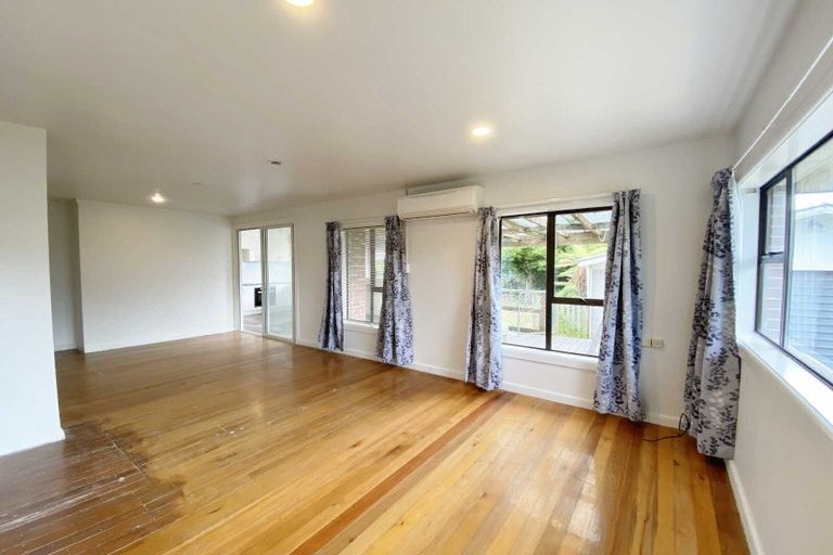 Photo of property in 18 Renfrew Street, Upper Riccarton, Christchurch, 8041