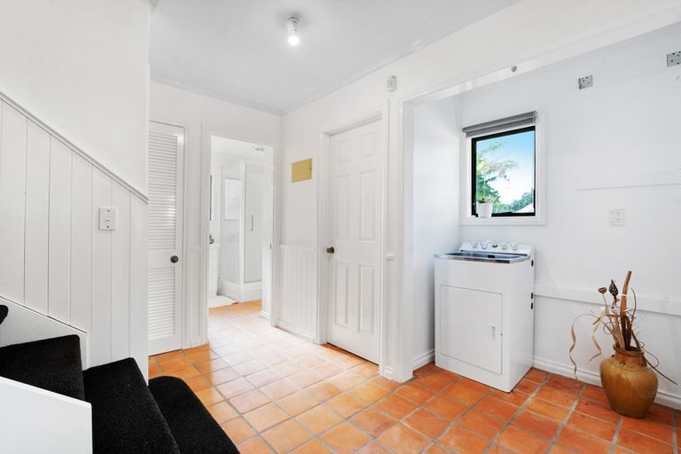 Photo of property in 2/54 Mcdowell Crescent, Hillcrest, Auckland, 0627