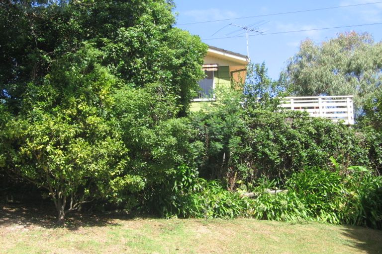 Photo of property in 12 Bryers Place, Bayview, Auckland, 0629