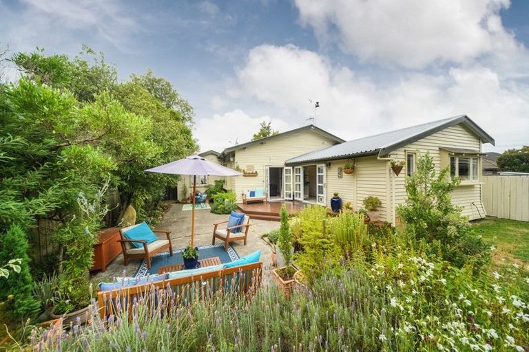 Photo of property in 40 Marne Street, Hokowhitu, Palmerston North, 4410