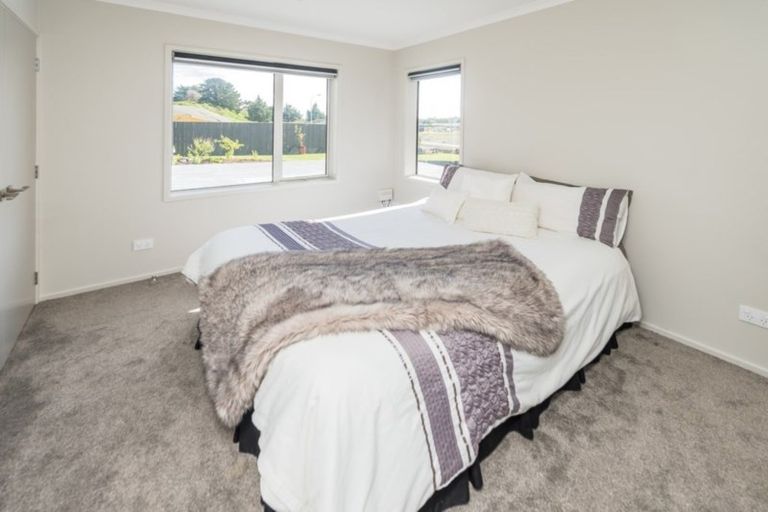 Photo of property in 37 Magnolia Crescent, Tawhero, Whanganui, 4501