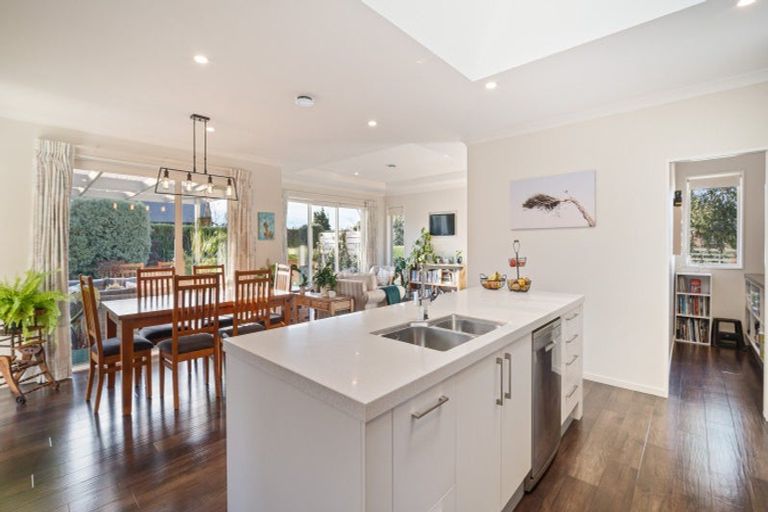 Photo of property in 14 Riverside Way, Amberley, 7410