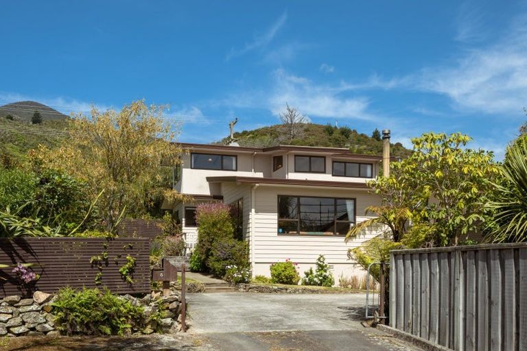 Photo of property in 5 Bayview Drive, Waikawa, Picton, 7220