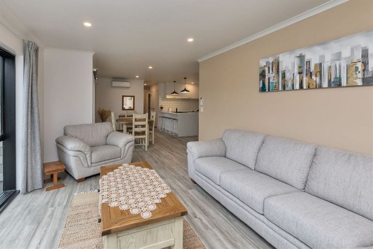 Photo of property in 25 Catherin Servant Close, Maunu, Whangarei, 0110