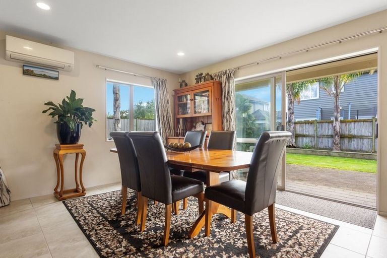 Photo of property in 13 Wawatai Drive, Karaka, Papakura, 2113