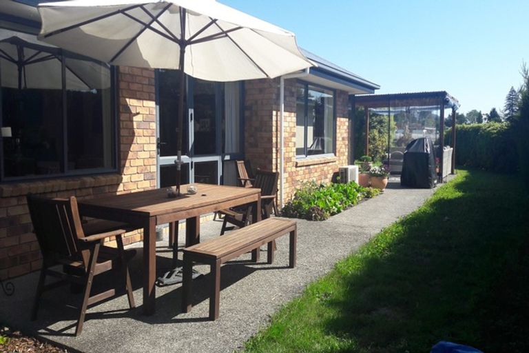 Photo of property in 8 Ngawhatu Road, Stoke, Nelson, 7011