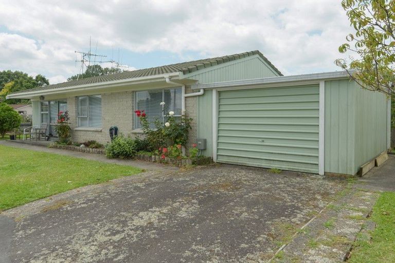 Photo of property in 8 Krippner Place, Dinsdale, Hamilton, 3204