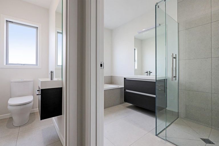 Photo of property in 6 George Yee Place, Taradale, Napier, 4112