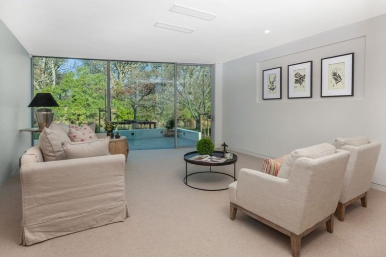 Photo of property in 16 Carlton Mill Road, Merivale, Christchurch, 8014