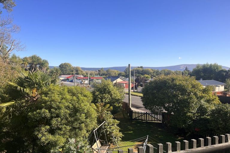 Photo of property in 11 Greenhithe Street, Waihola, Milton, 9073