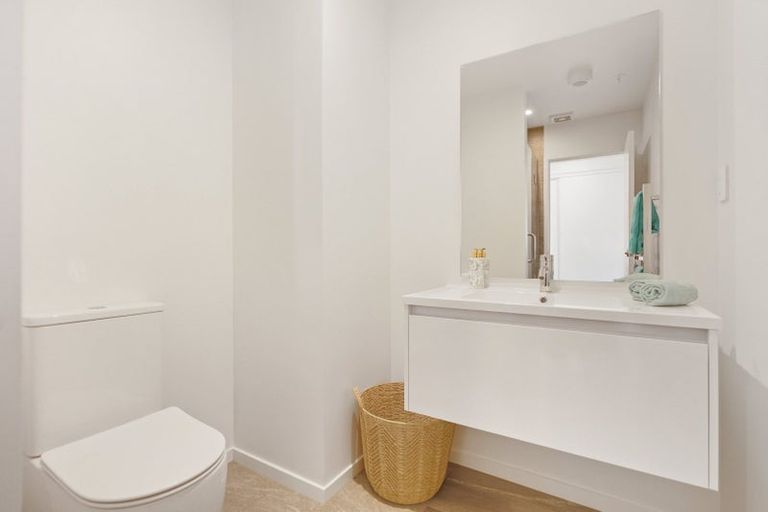 Photo of property in 1/200 Knights Road, Hutt Central, Lower Hutt, 5011