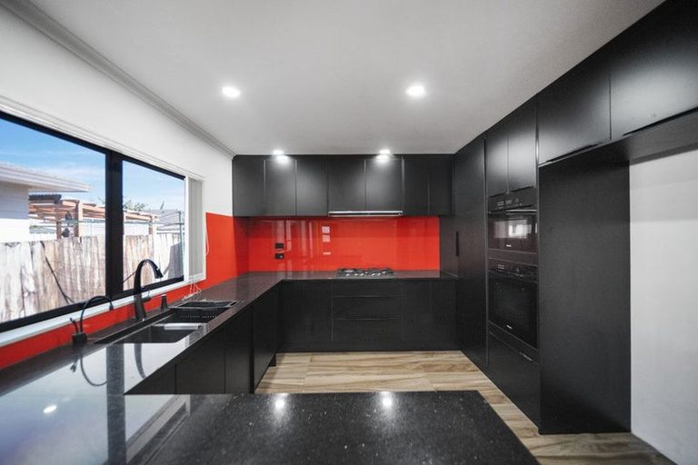 Photo of property in 12a Freyberg Avenue, Papatoetoe, Auckland, 2104