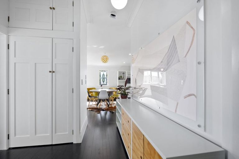 Photo of property in 8 Puriri Street, Helensville, 0800