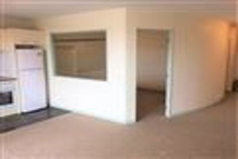 Photo of property in 11/241 Hinemoa Street, Birkenhead, Auckland, 0626